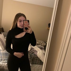 Meet your Posher, Niomi